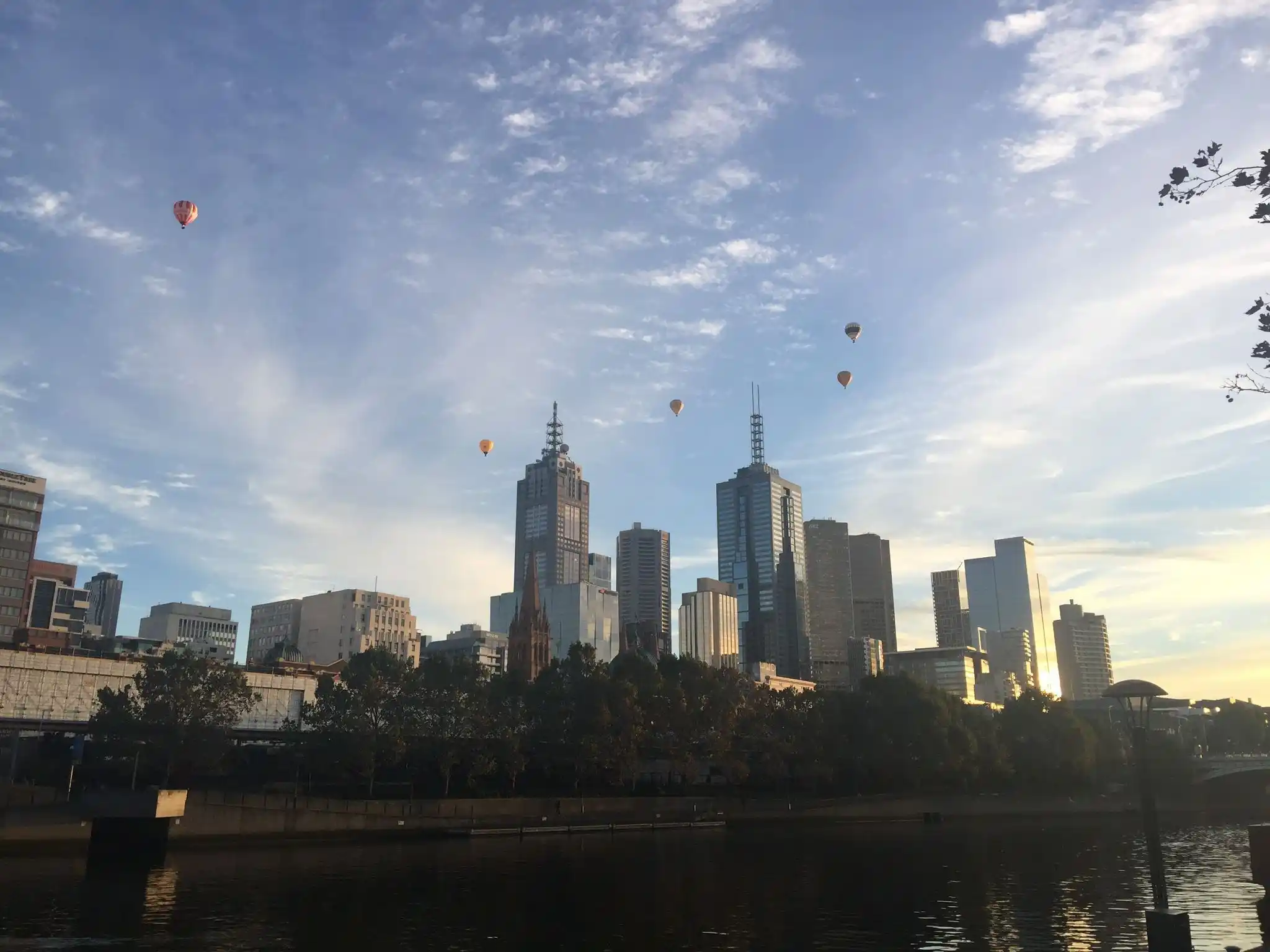 Image from Can’s Travel Logs 🏖️: Hot Air Balloons in Sunrise, Melbourne. Mar 2017...