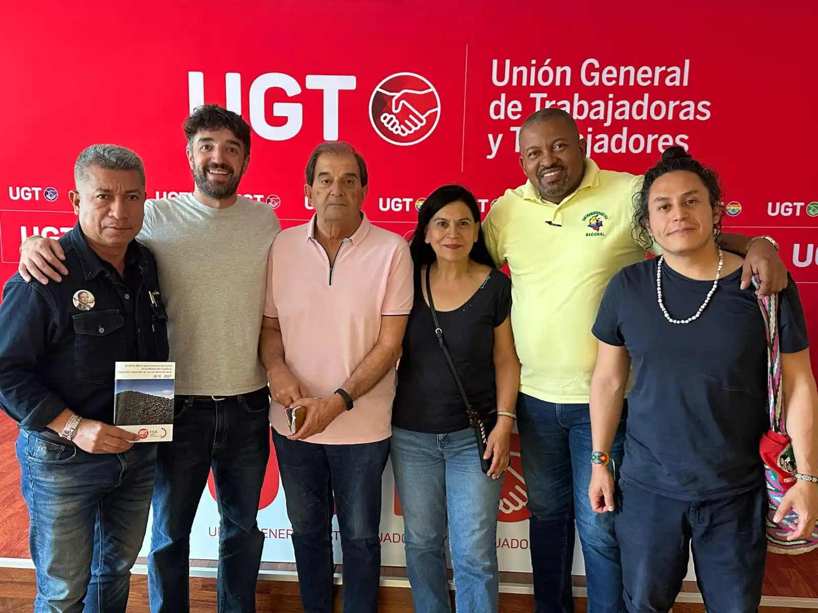 Image from UGT FICA: Hoy hemos celebrado una reunión con sindicalistas de Colombia 🇨🇴 y M...
