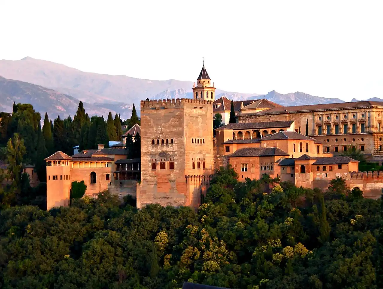 Image from EMA 112. Agencia de Emergencias de Andalucía (EMA): Una noche más, te deseamos una velada tranquila y que puedas descansar...