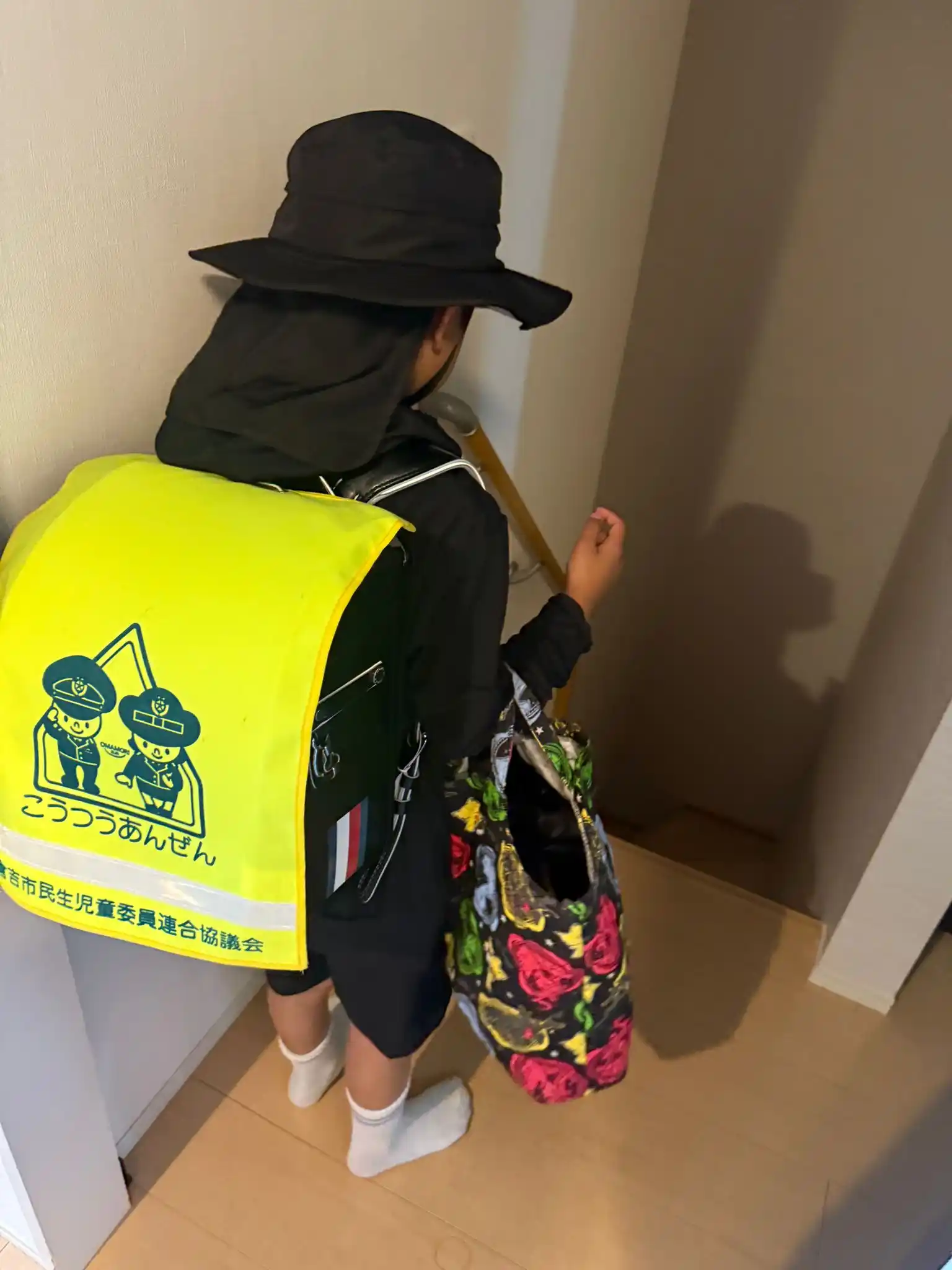Image from Ueno Family Japan Official: Hato hati ya nak insyallah nnti mama nysul pulang gako yaa...