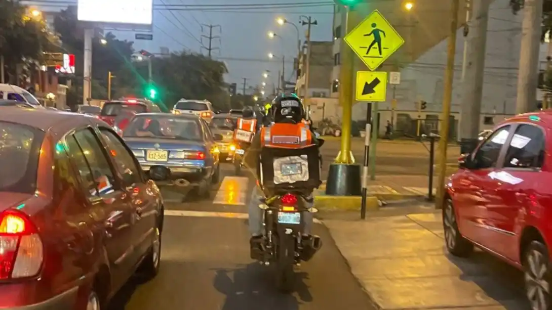 Image from Perú21 : 🚨 Chalecos para motociclistas serán obligatorios en todo el Perú, per...