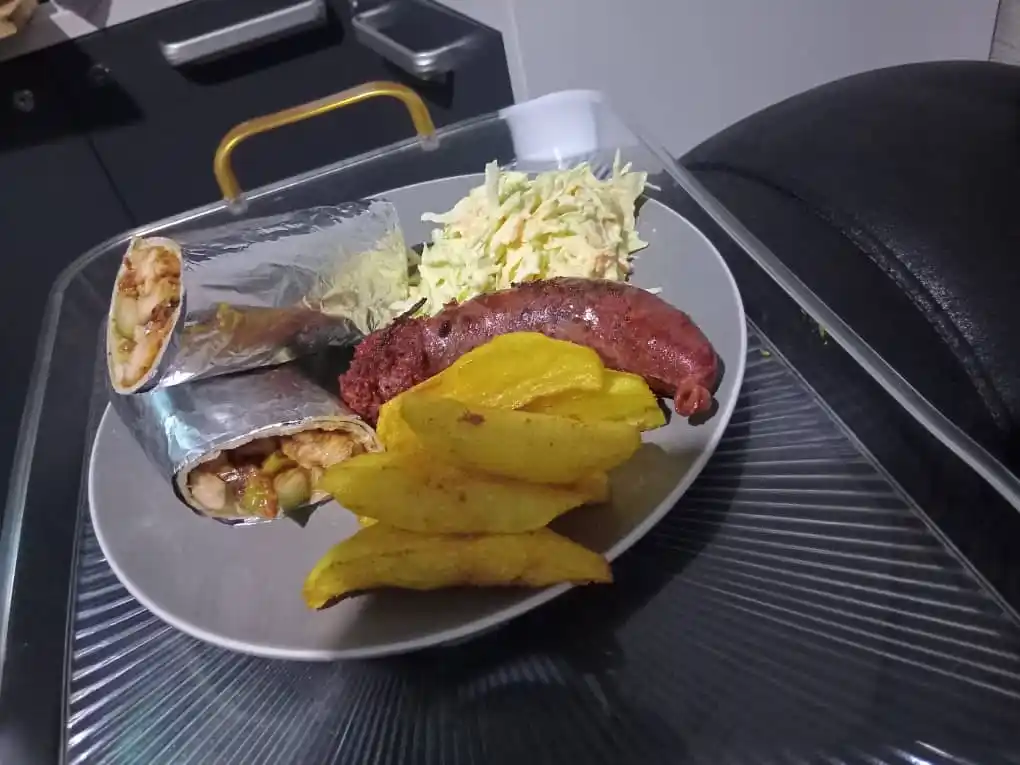 Image from Kubika nekurongedza mumba Chef SK🍴🚿🧹💅🇿🇼: Chicken wrap,potato wedge nesauage rate out of 10 <a class="text-blue...