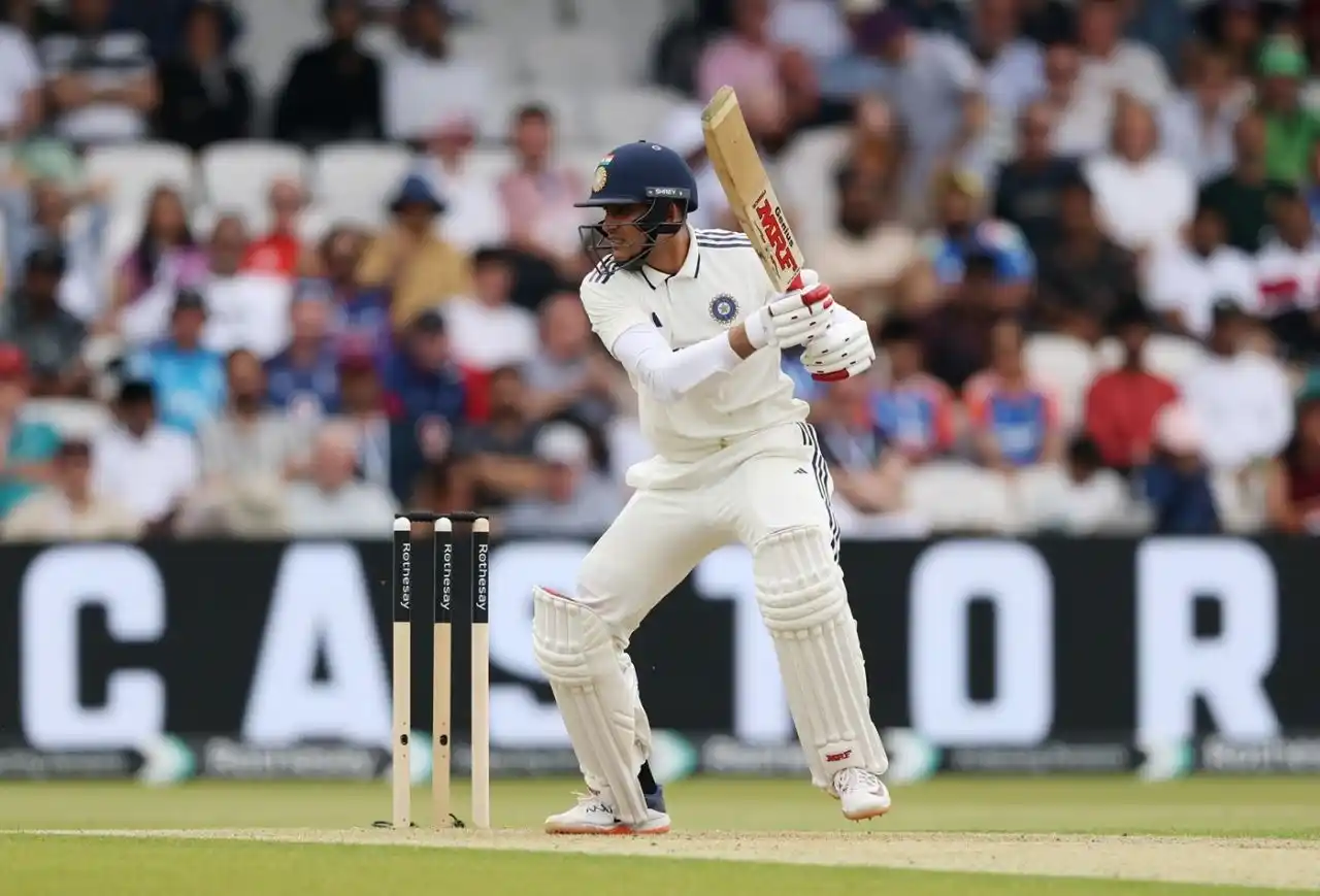 Image from Sportz Point | Follow your game: Indian captain ✅ Batting at No. 4 ✅ MRF Bat ✅ Fifty on his captaincy d...