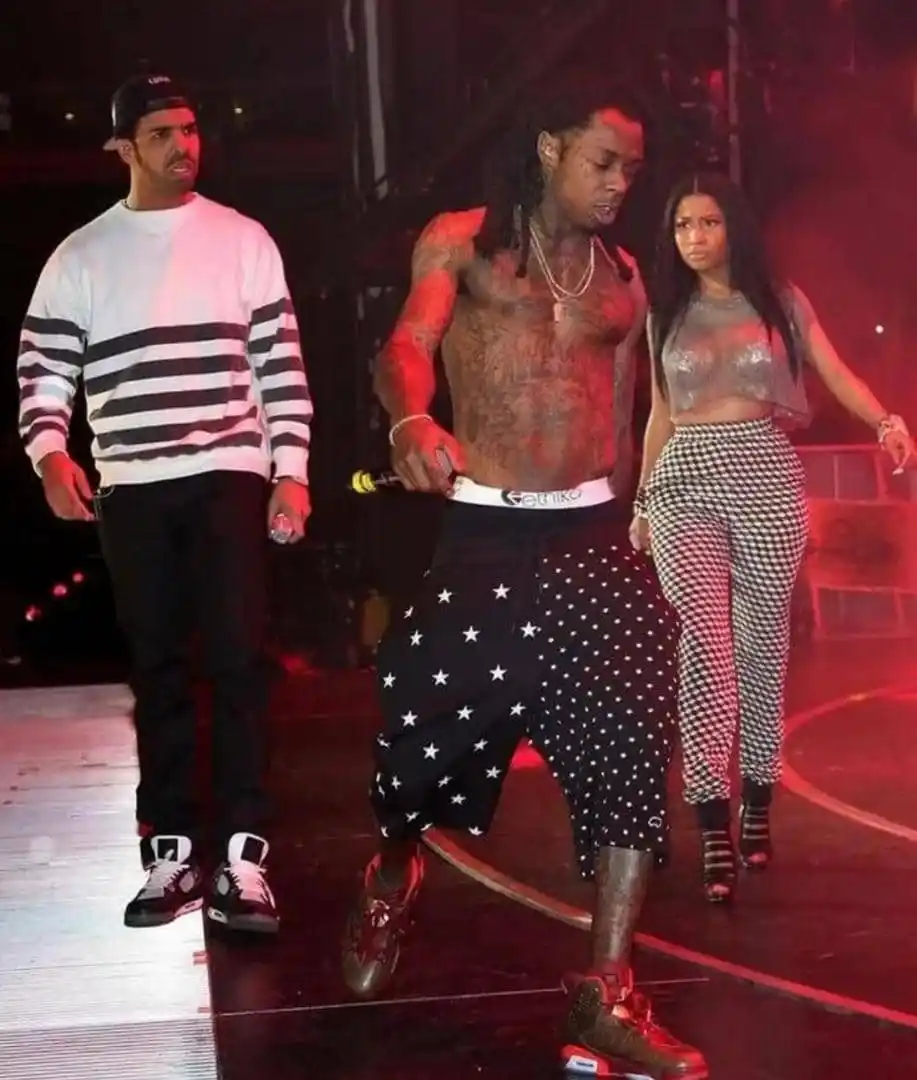 Image from MUSIC WORLD 🌎 ☑️: Lil Wayne's son Lil Novi claims that his dad wrote most of Drake's mus...