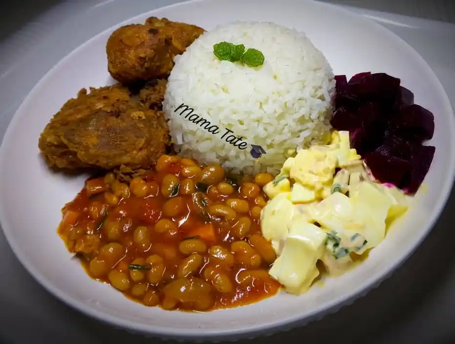 Image from Kubika nekurongedza mumba Chef SK🍴🚿🧹💅🇿🇼: Plate 5 Rice,beans, chicken,egg and beetroot salad...
