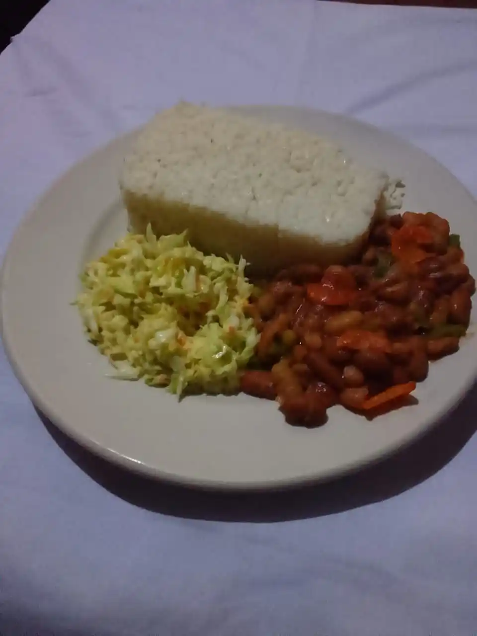 Image from Kubika nekurongedza mumba Chef SK🍴🚿🧹💅🇿🇼: Plate 7  Rice ,beans and coslaw 🥗 salad...