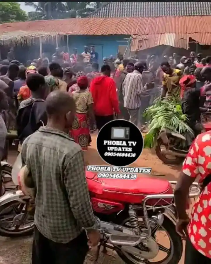 Image from PHOBIA TV 📺 UPDATES STATION 🚓🚨: 🚨 Tragedy in Eha-Amufu, Enugu Fulani herdsmen have killed over 10 pe...