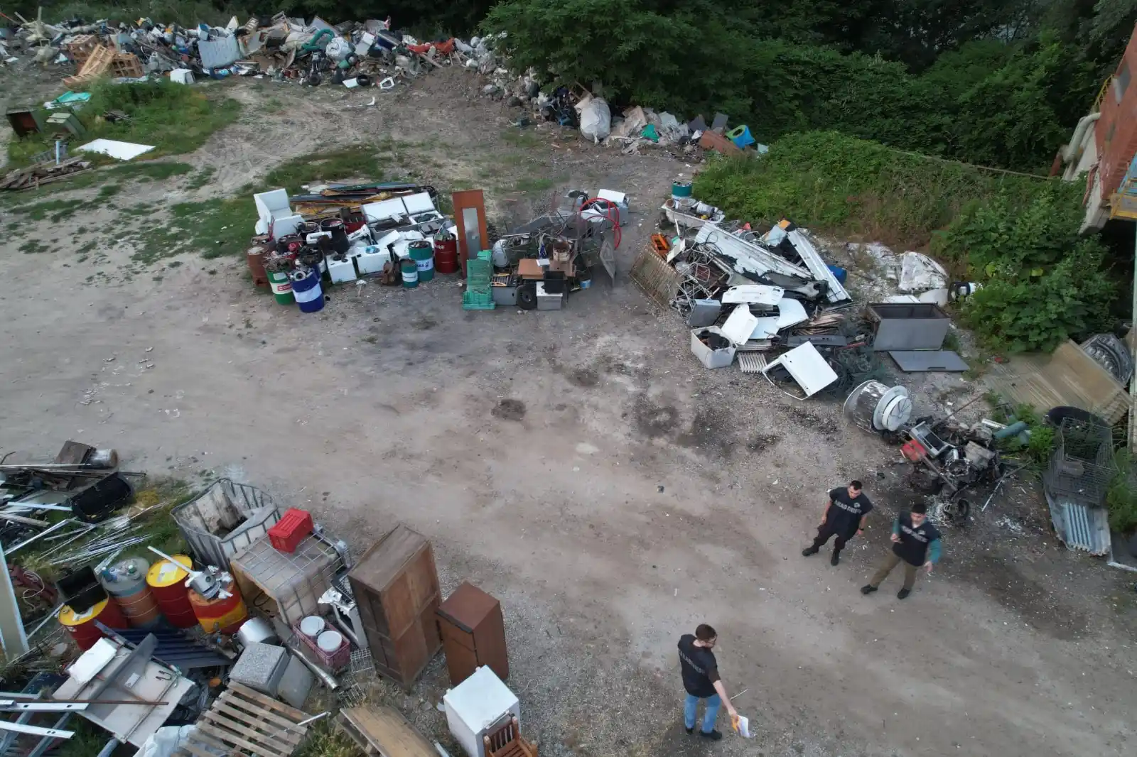 Image from Gazzetta d'Alba: *Avevano trasformato il Tanaro in una discarica abusiva: indagati 21 s...