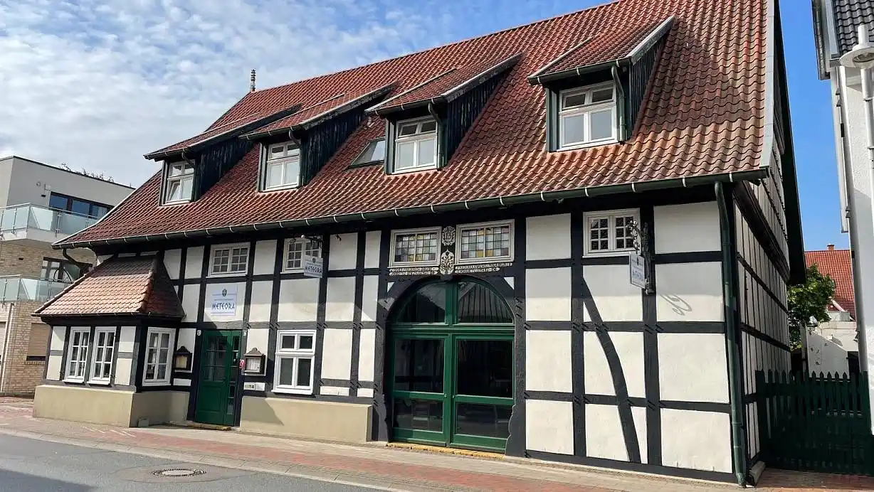 Image from NW Minden-Lübbecke: ➡️ *Historisches Gebäude belebt: Neues griechisches Restaurant in Preu...