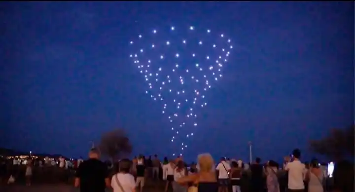 Image from Ayuntamiento de Castrillón: 🏖🌙🛸 La playa de Salinas será este viernes, 20 de junio, el escenari...