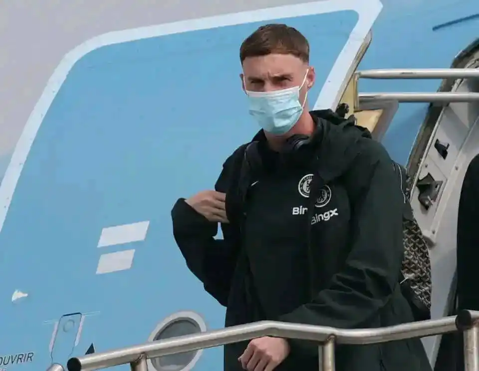 Image from FABRIZIO ROMANO CANAL OFICIAL: 🚨🚨😷 Cole Palmer: "I wore a mask because I do NOT like the smell of ...