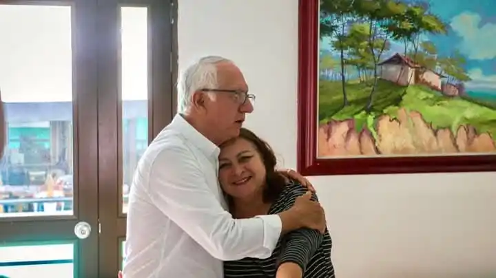 Image from MinSaludColombia: *Durante el fin de semana, el ministro de Salud, Guillermo Alfonso Jar...