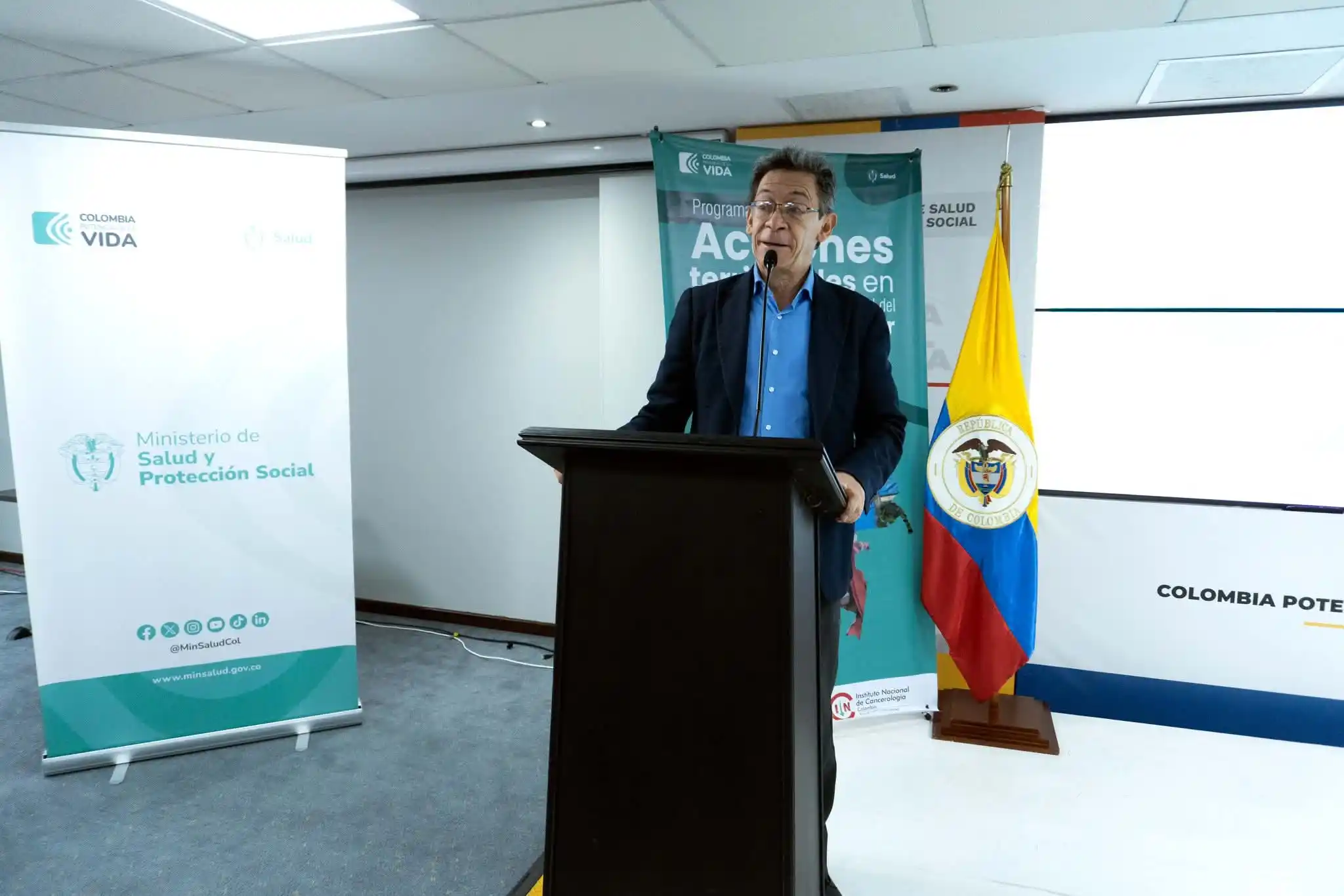 Image from MinSaludColombia: *En las instalaciones del <a class="text-blue-500 hover:underline curs...
