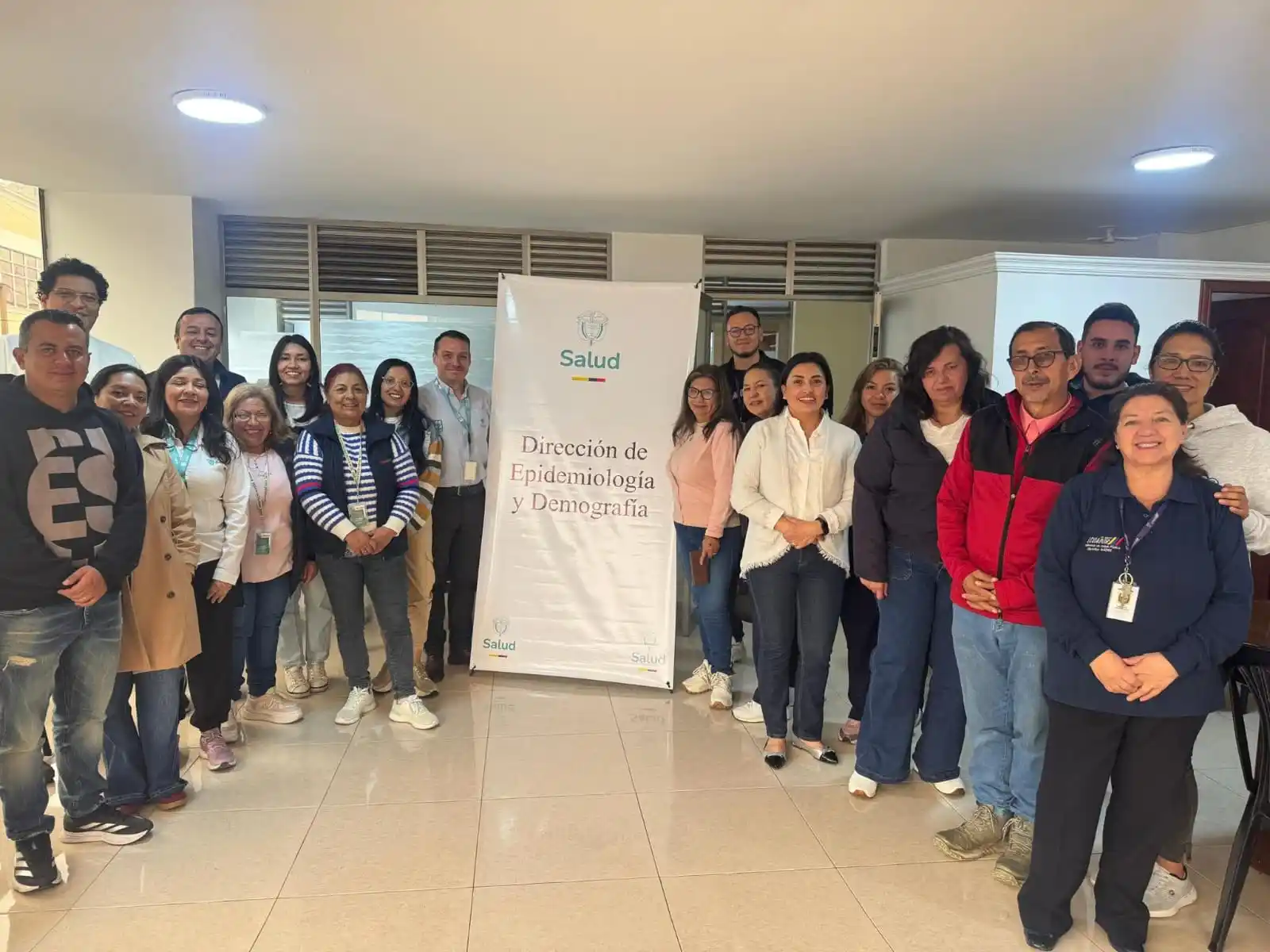 Image from MinSaludColombia: *La Dirección de Epidemiología y Demografía de <a class="text-blue-500...