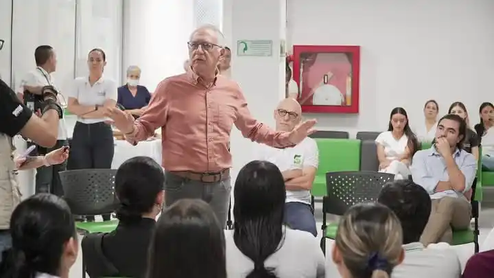 Image from MinSaludColombia: *”La prioridad del modelo de salud que estamos proponiendo es la preve...