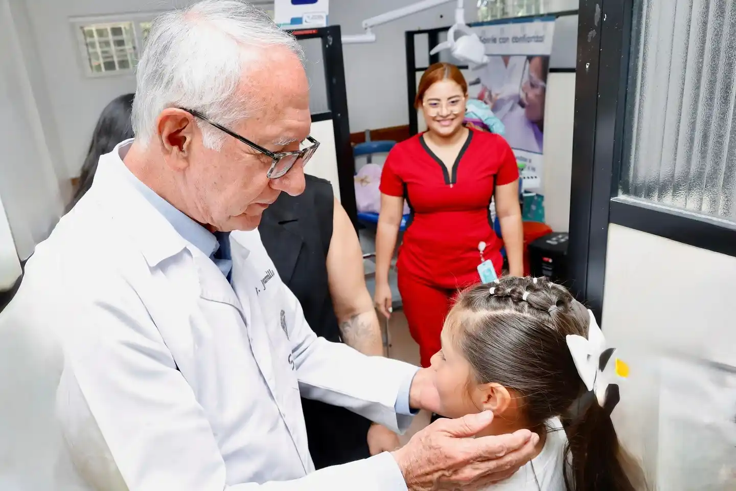 Image from MinSaludColombia: *La transformación de la salud en Santa Fe de Antioquia es una realida...