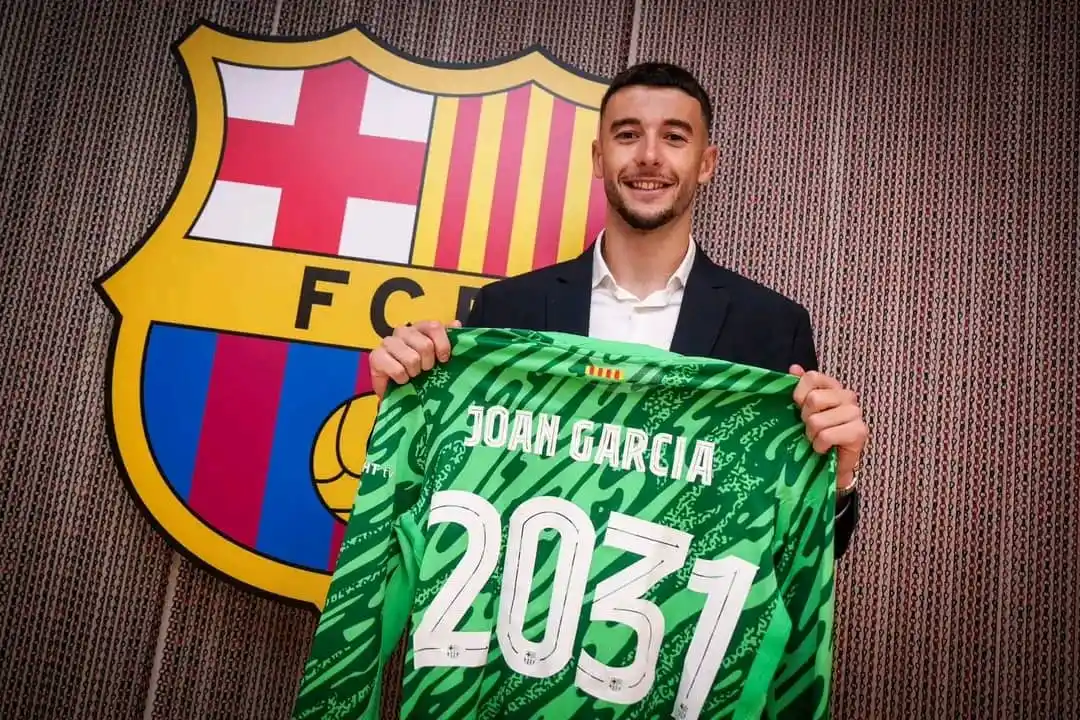 Image from FABRIZIO ROMANO CANAL OFICIAL: Where do you rank Joan Garcia among the BEST goalkeepers in the world?...