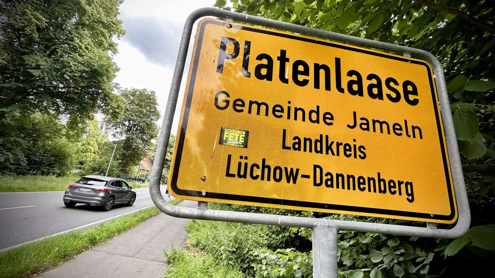 Image from EJZ: *Die Nachrichten von Montag:*  🪩 Jugendliche kooperieren mit Kulturve...