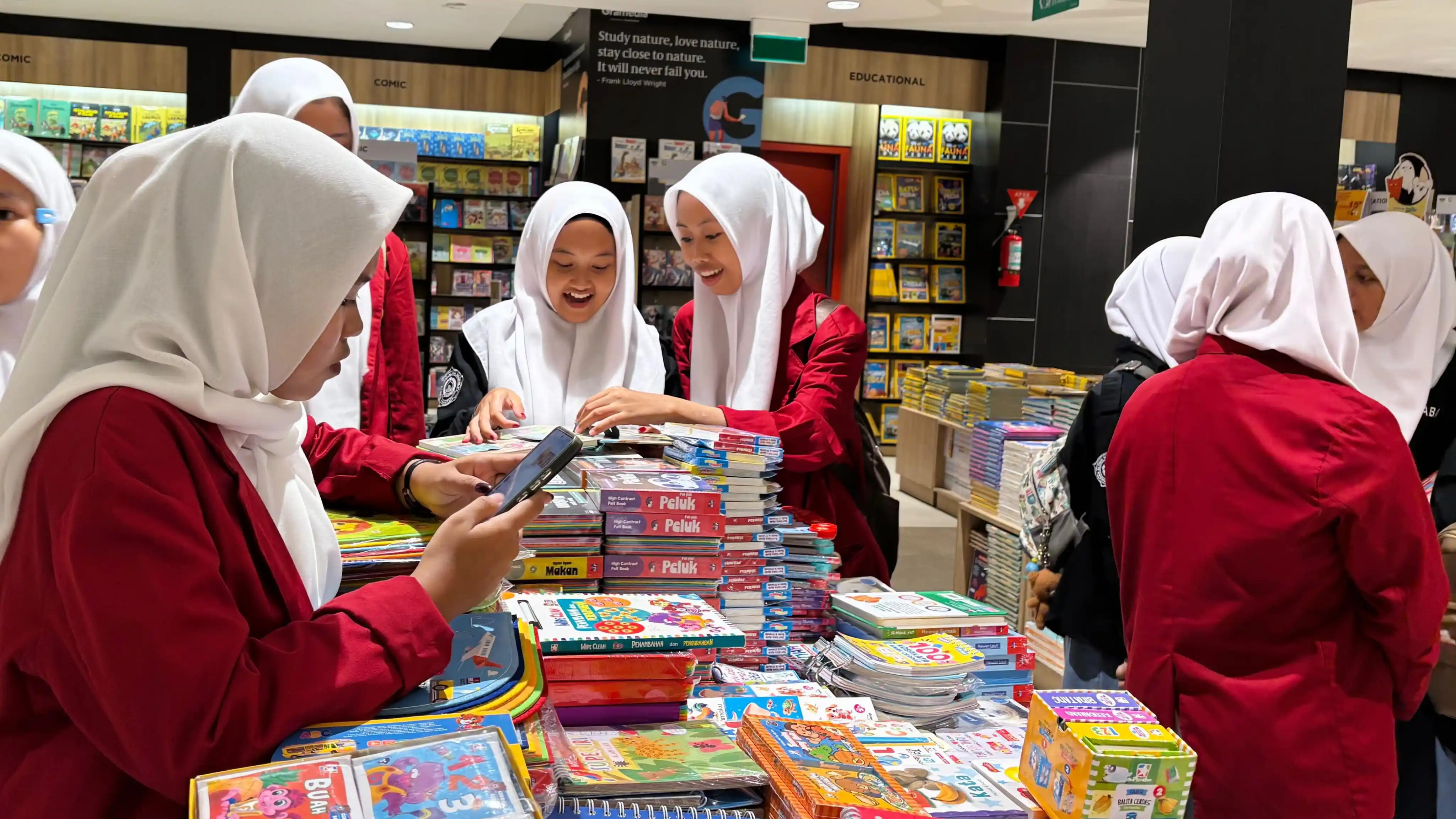 Image from MAN 3 Bantul: https://man3bantul.sch.id/berita/lejitkan-literasi-perpustakaan-man-3-...