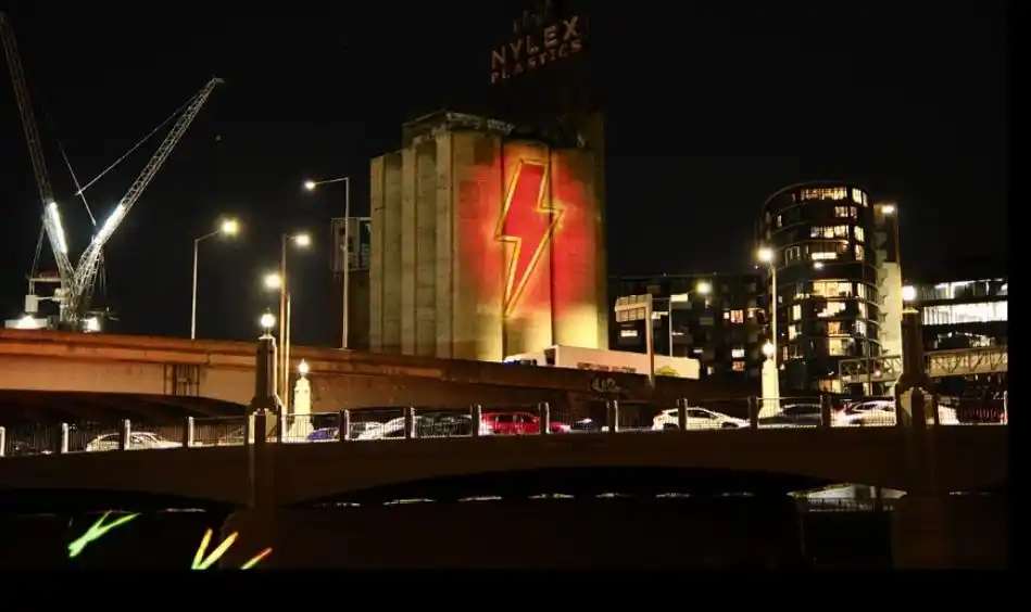 AC/DC Italia  post