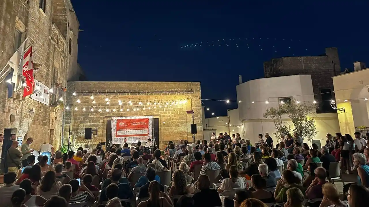 Image from LeccePrima.it: Piazze d'autore in tredici comuni: al via il Salento Book Festival  LE...