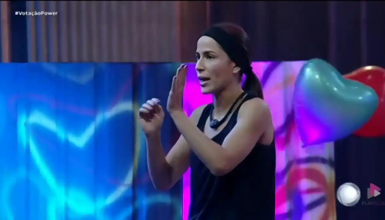 Image from Notícias - Eike Duarte: Eikos na prova! 🍀🤞  📸 Reprodução: RecordTV <a class="text-blue-500 ...