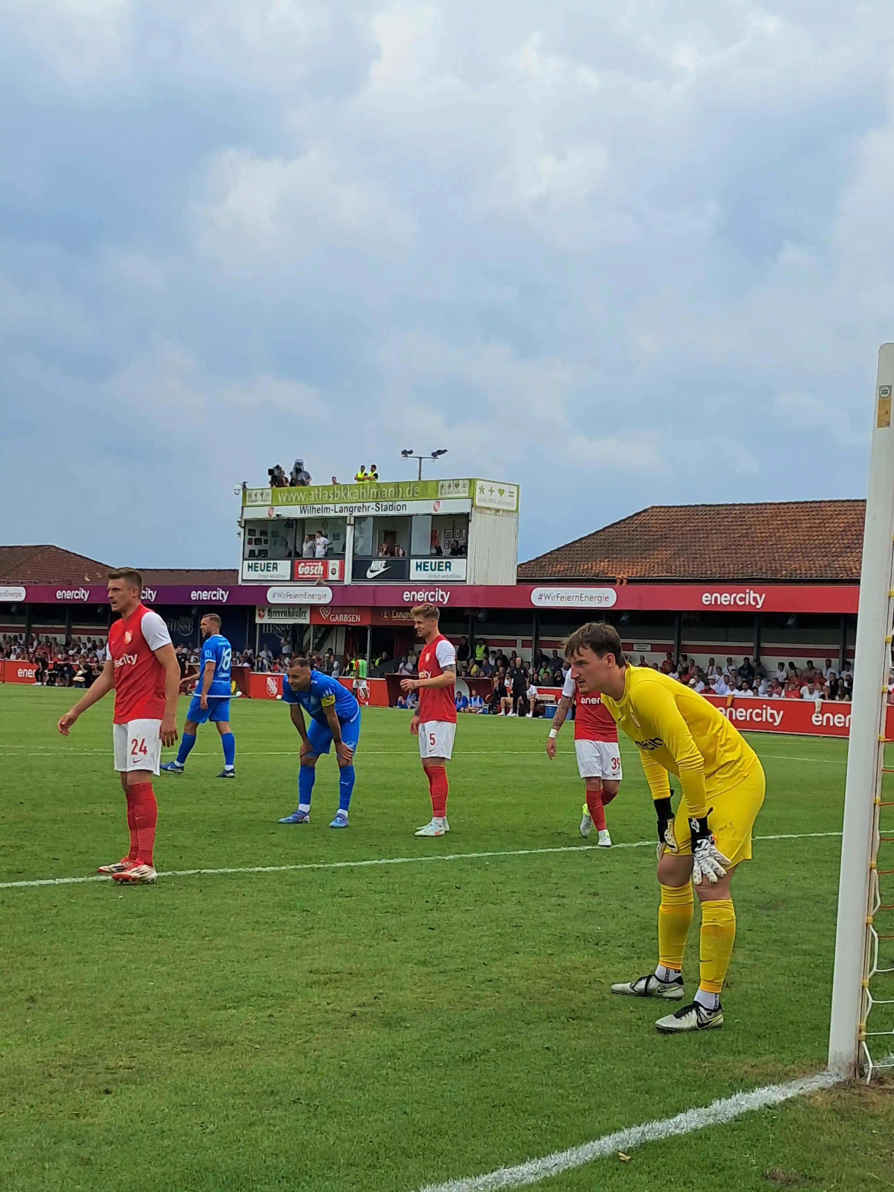Image from 1. FC Lokomotive Leipzig 💙💛: KEINE TORE NACH 90 MINUTEN! Jetzt geht es in die Verlängerung. 90‘ ⏱...
