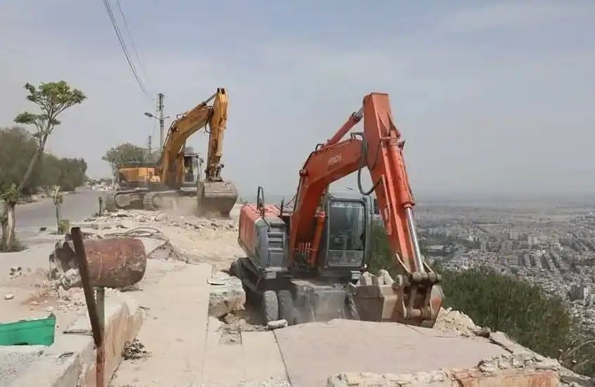 Image from سوريا أسعار $:العملات و السلع و الخدمات: محافظة دمشق ترد على ما يشاع حول الأعمال الإنشائية على سفح جبل قاسيون ...
