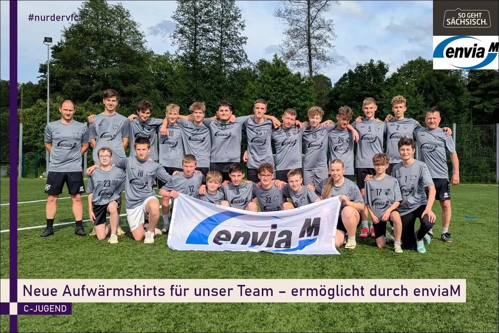 Image from VFC Adorf: *Neue Aufwärmshirts für unser Team – ermöglicht durch enviaM* Pünktlic...