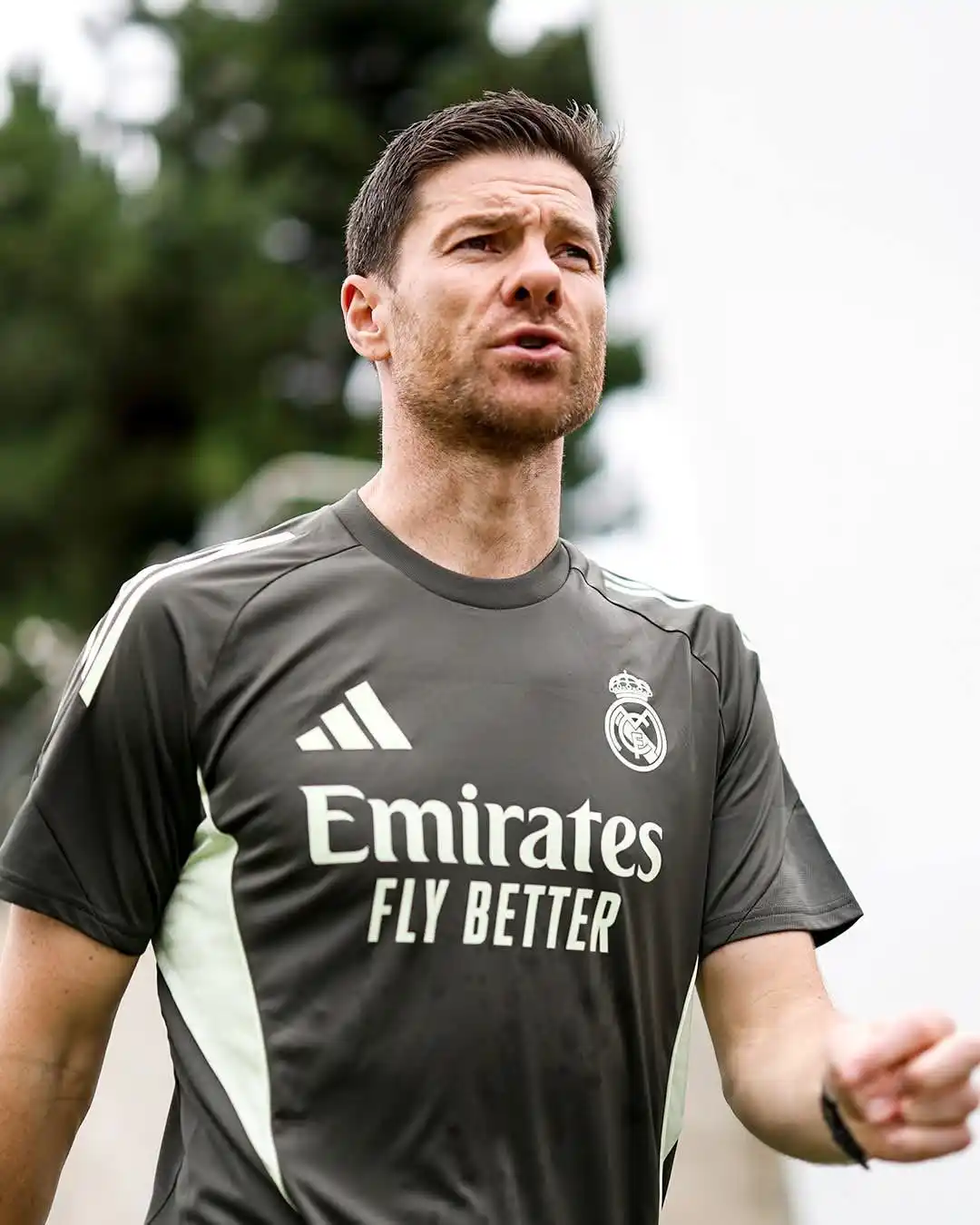 Image from MADRIDISTA FANS 🆕: Xabi Alonso dilaporkan menuntut penjualan tiga bintang utama Real Madr...