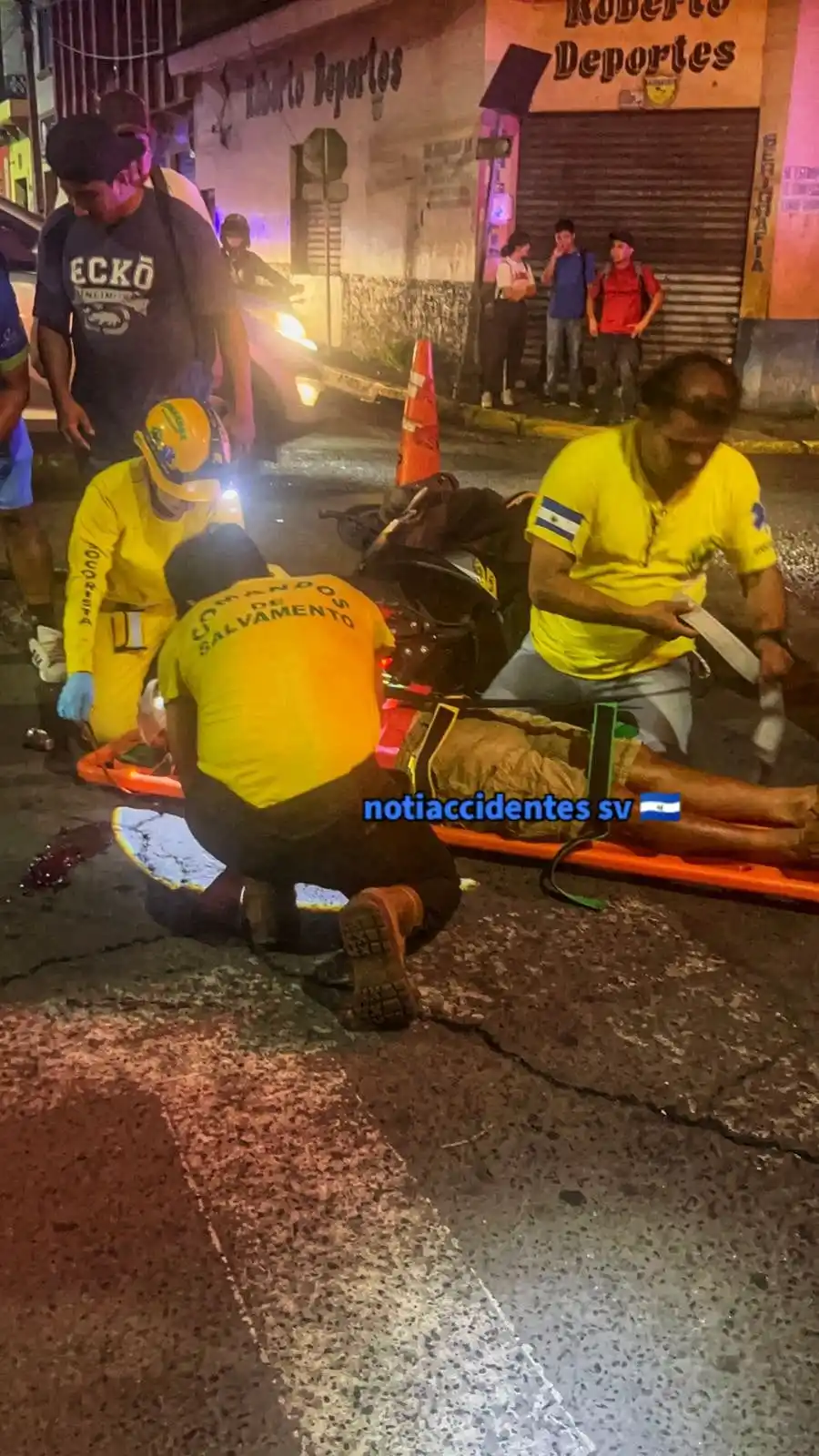 Image from NotiAccidentes SV 🇸🇻: 🚨 *Comandos de Salvamento Sonsonate* atendió este viernes una emergen...