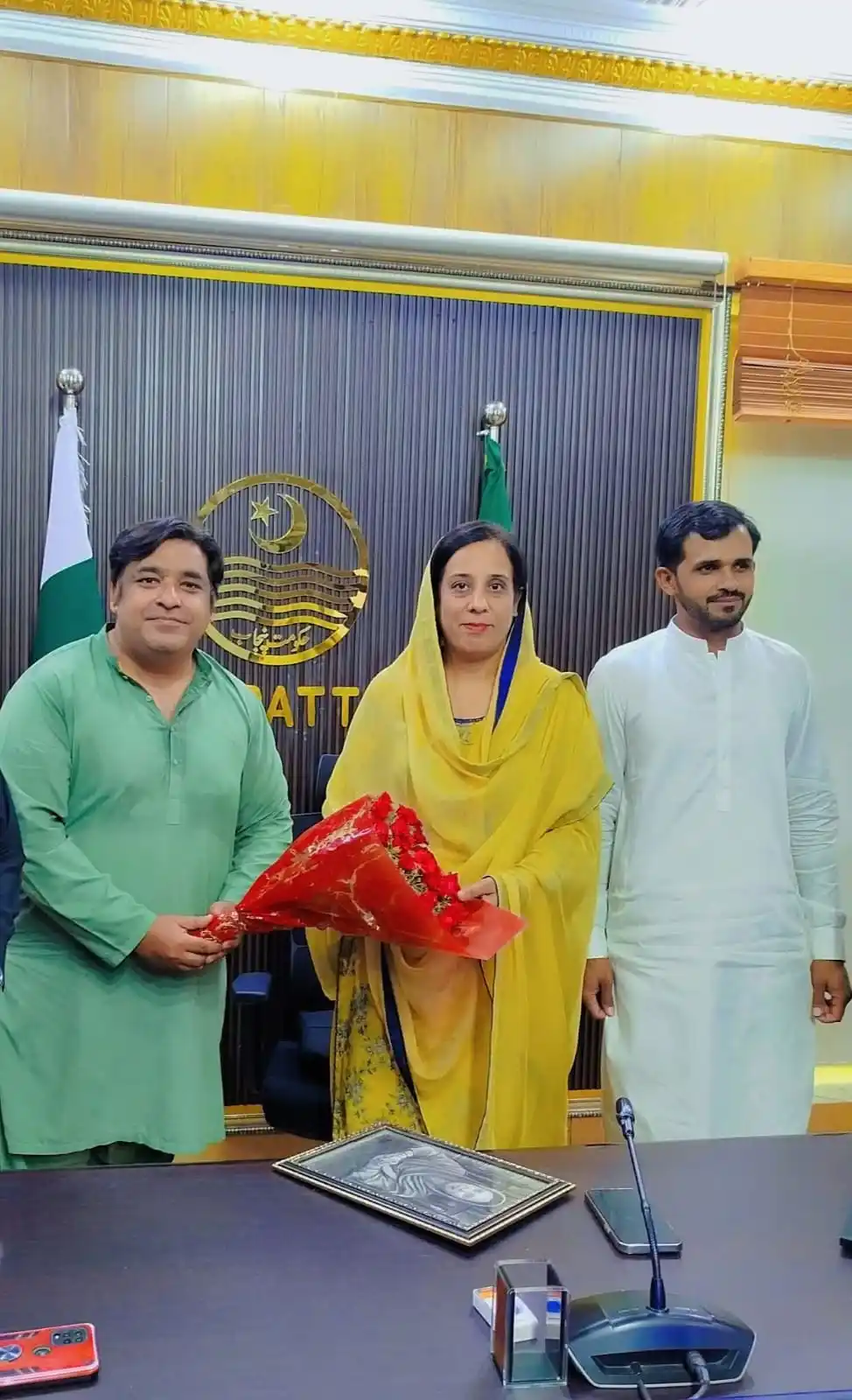 Image from پاکپتن سوشل میڈیا✓: ڈپٹی کمشنر پاکپتن ماریہ طارق سے ملاقات نعمان رشید۔۔۔ سکندر رضا نقوی۔۔۔...