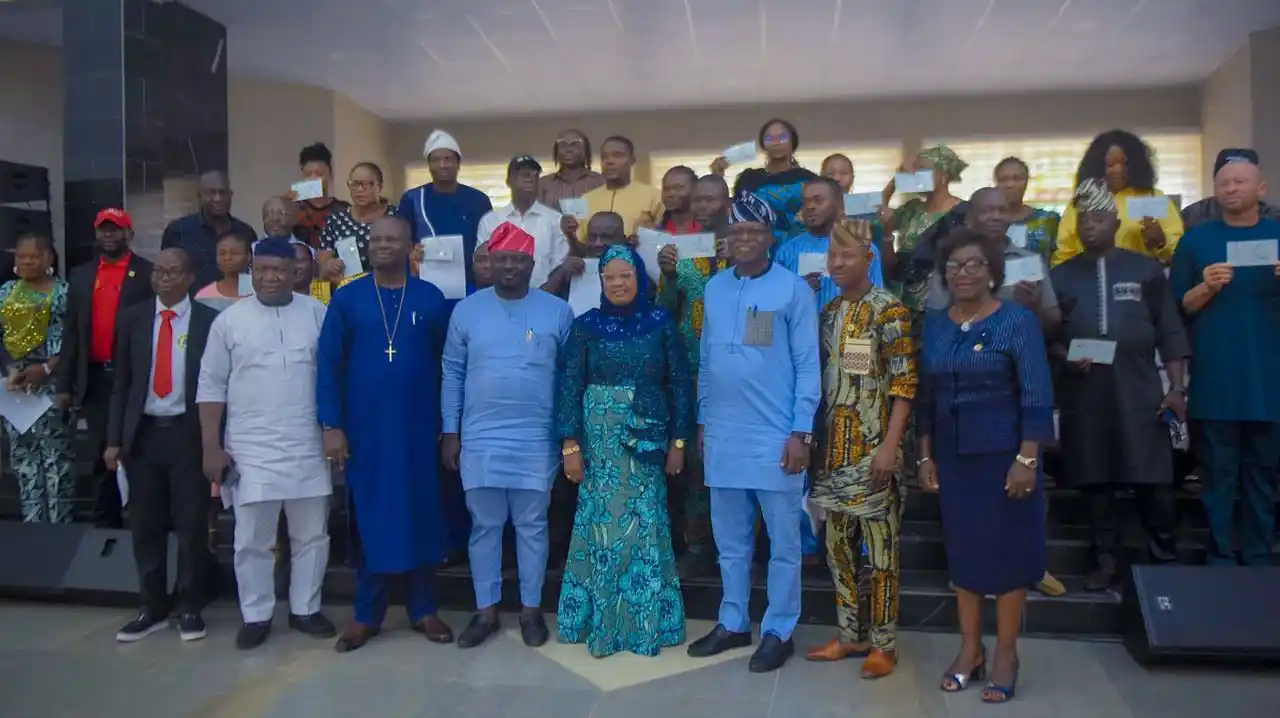 Image from EKITI STATE MINISTRY OF INFORMATION : 𝐄𝐊𝐈𝐓𝐈 𝐒𝐓𝐀𝐓𝐄 𝐈𝐍𝐓𝐄𝐑𝐍𝐀𝐋 𝐑𝐄𝐕𝐄𝐍𝐔𝐄 𝐒𝐄𝐑𝐕𝐈𝐂𝐄 (...