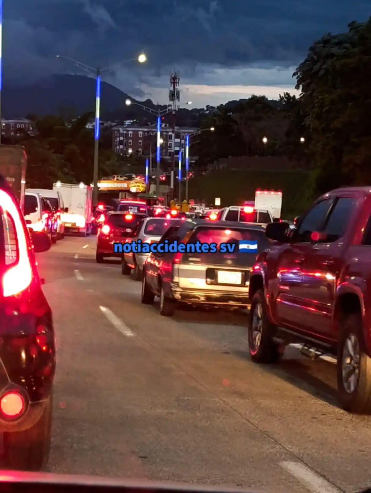 Image from NotiAccidentes SV 🇸🇻: Monseñor romero de camino a próceres...