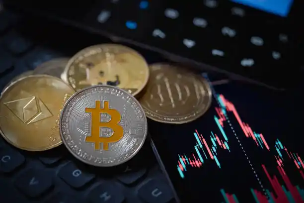 Image from Radio Nigeria: *SEC warns Nigerians against unregistered Crypto trading platforms*   ...