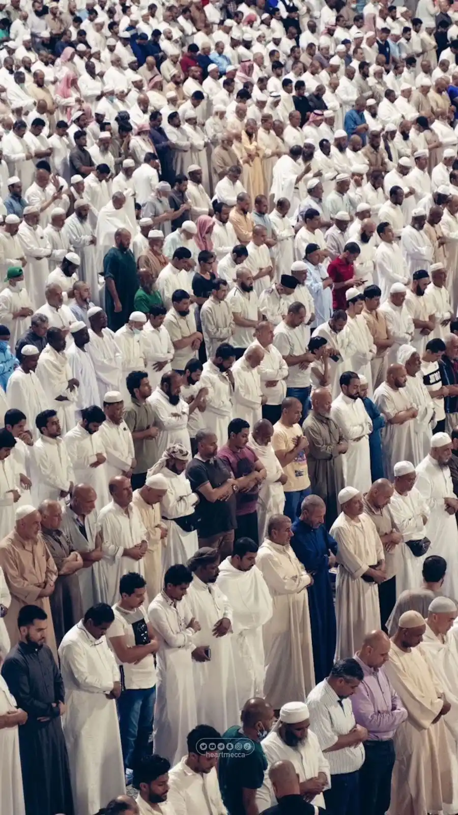 Image from يوميات مسلم: - الصلاة هي المِعيار الصادق لمعرفة مافي قلوبنا من حب الله وإجلاله ، فل...