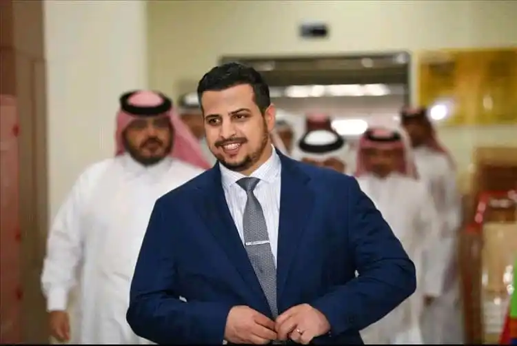 Image from شبكة الريدة الآن الإخبارية: 🔴 *السلطات العُمانية تلقي القبض على رجل الأعمال اليمني هاني الصيادي ب...