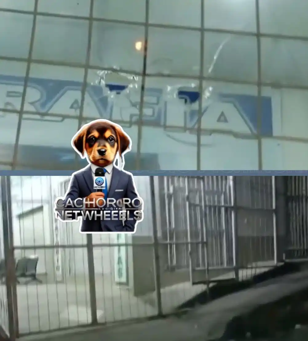 Image from El Cachorro TV: 🚨ATENCIÓN 🚨  Un centro de salud privado fue atacado con explosivos e...