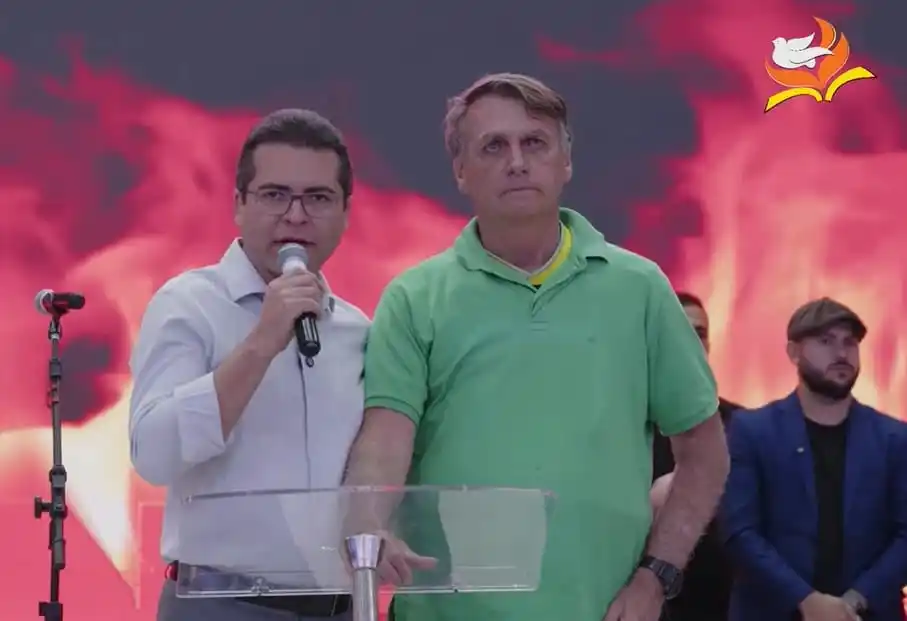 Image from Jornal Da Direita Online: Bolsonaro passa mal em Goiás, é medicado às pressas e retorna a Brasíl...