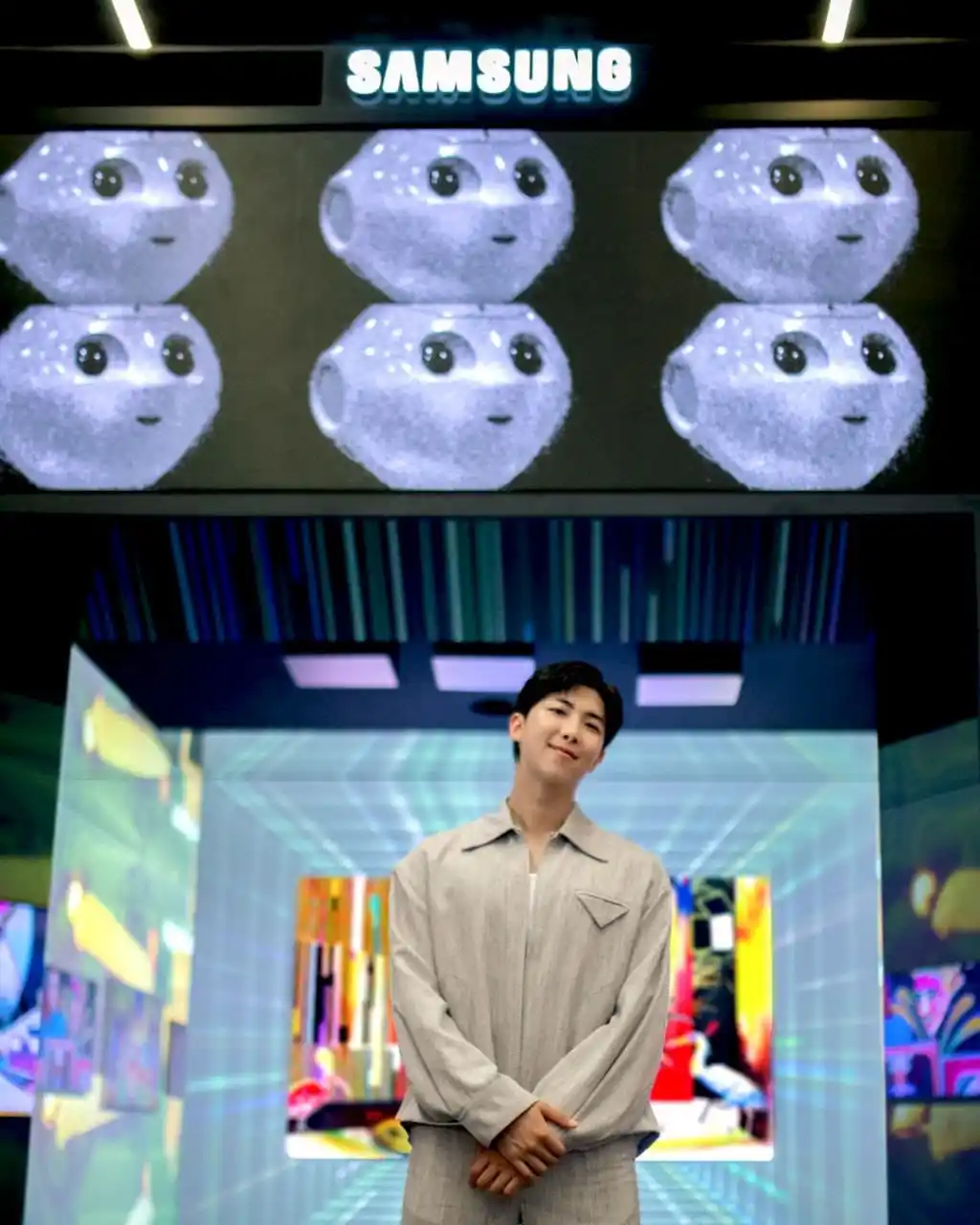 Image from ⟭⟬(D-DAY) B7ARTW💜⟭⟬: *BTS⁷* ⟭⟬  *ARTW* ⟬⟭ ⁀➴  > *INSTAGRAM*  SamsungKorea ha compartido nue...