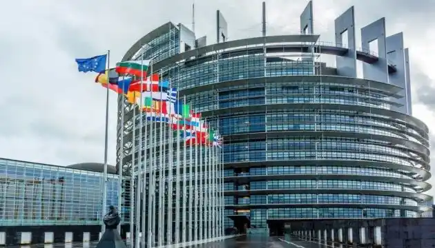 Image from UATV English: European Parliament calls for pressure on Russia toward "all-for-all" ...