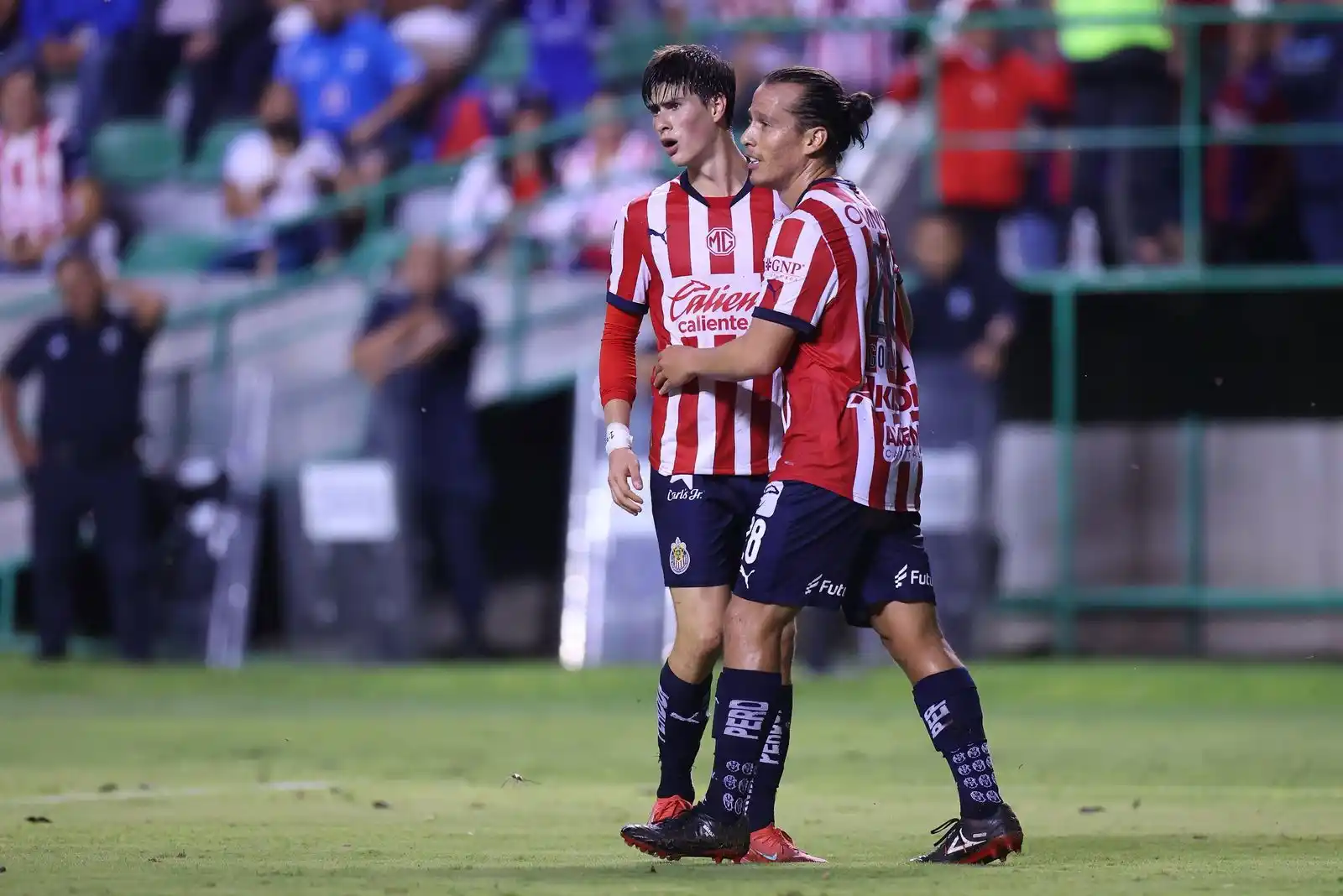 Image from CHIVAS: 🇫🇷 ¡Ganó el Rebaño Sagrado! 👏🏻  ¡Gracias a todos los ChivaHermanos...