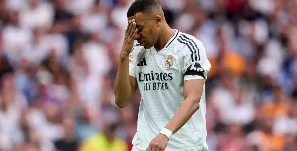Image from All PSL Soccer Fans TV, we Stream all Football games, for Free.: *Kylian Mbappe hospitalized after missing the first match of the Club ...