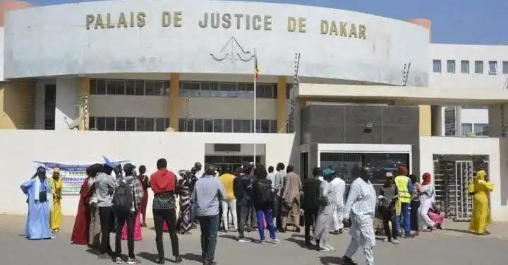 Image from SenCaféActu : Le secteur de la justice est paralysé depuis plus de trois jours. Les ...