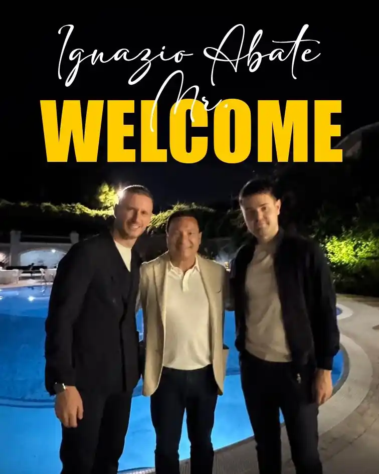 Image from S. S. Juve Stabia 1907 - Official Channel: Mister Abate con il presidente Andrea Langella e il direttore sportivo...