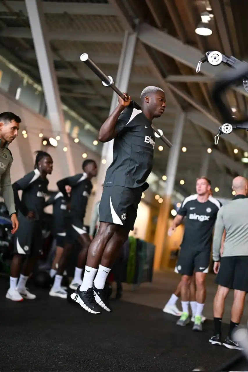 Image from 𝙏𝙃𝙀 𝘽𝙇𝙐𝙀𝙎💙: 🎙️🗣️Moises Caicedo:  "I am very happy with what I have been doing in...