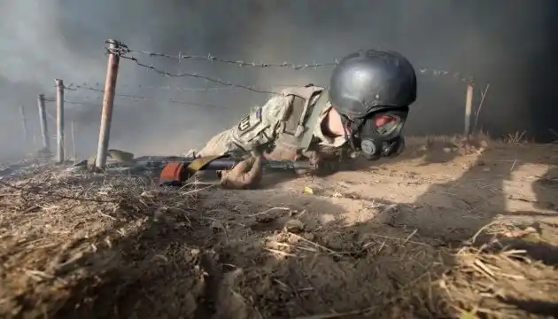 Image from UATV English: On the southern front, Russian invading forces are using munitions wit...