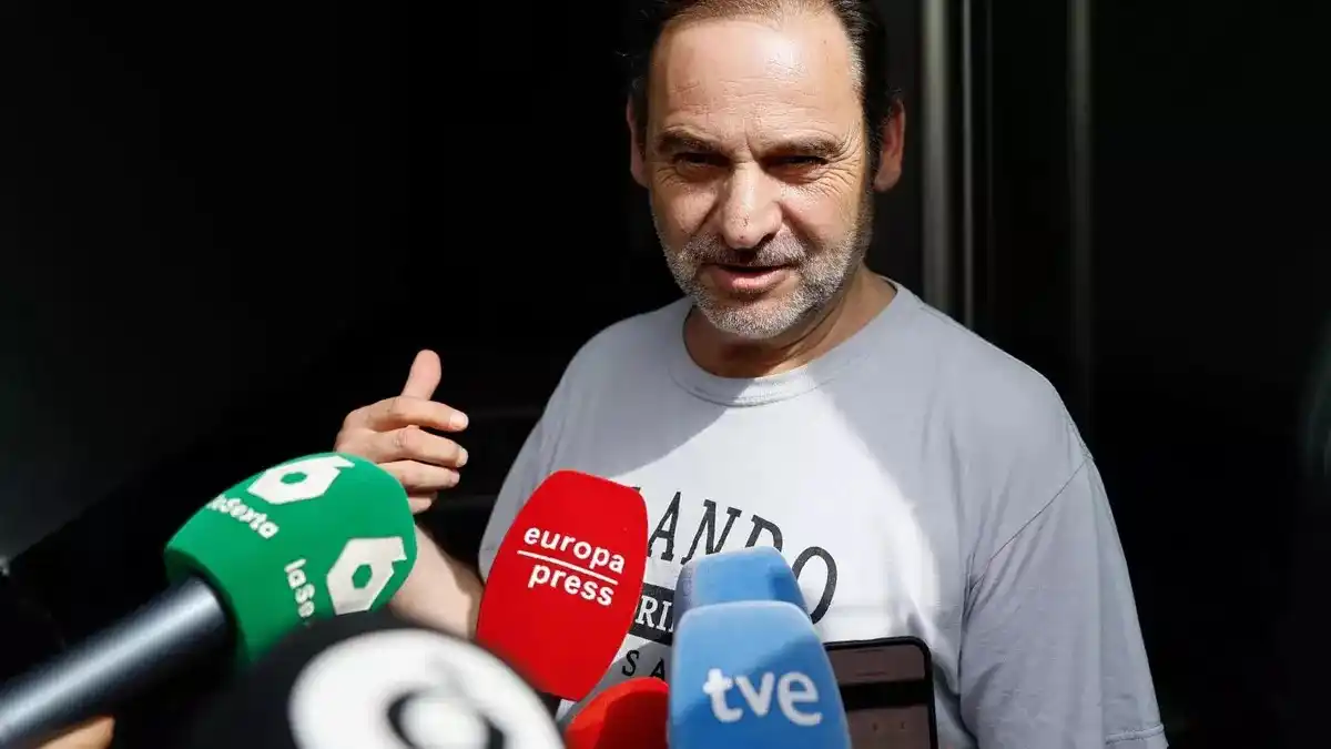 Image from elDiario.es Comunitat Valenciana: SIETE DÍAS | El diputado tóxico y el control de daños, por Adolf Beltr...