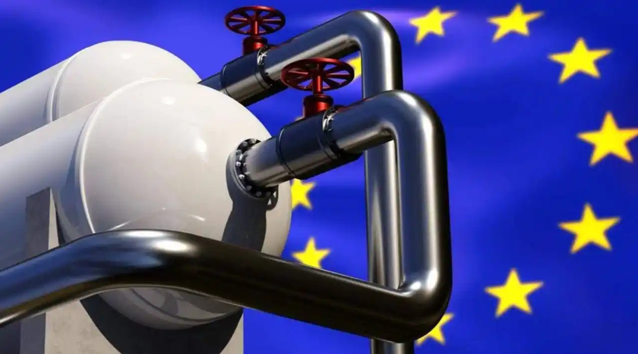 Image from UATV English: The European Commission has presented a plan to phase out Russian gas ...