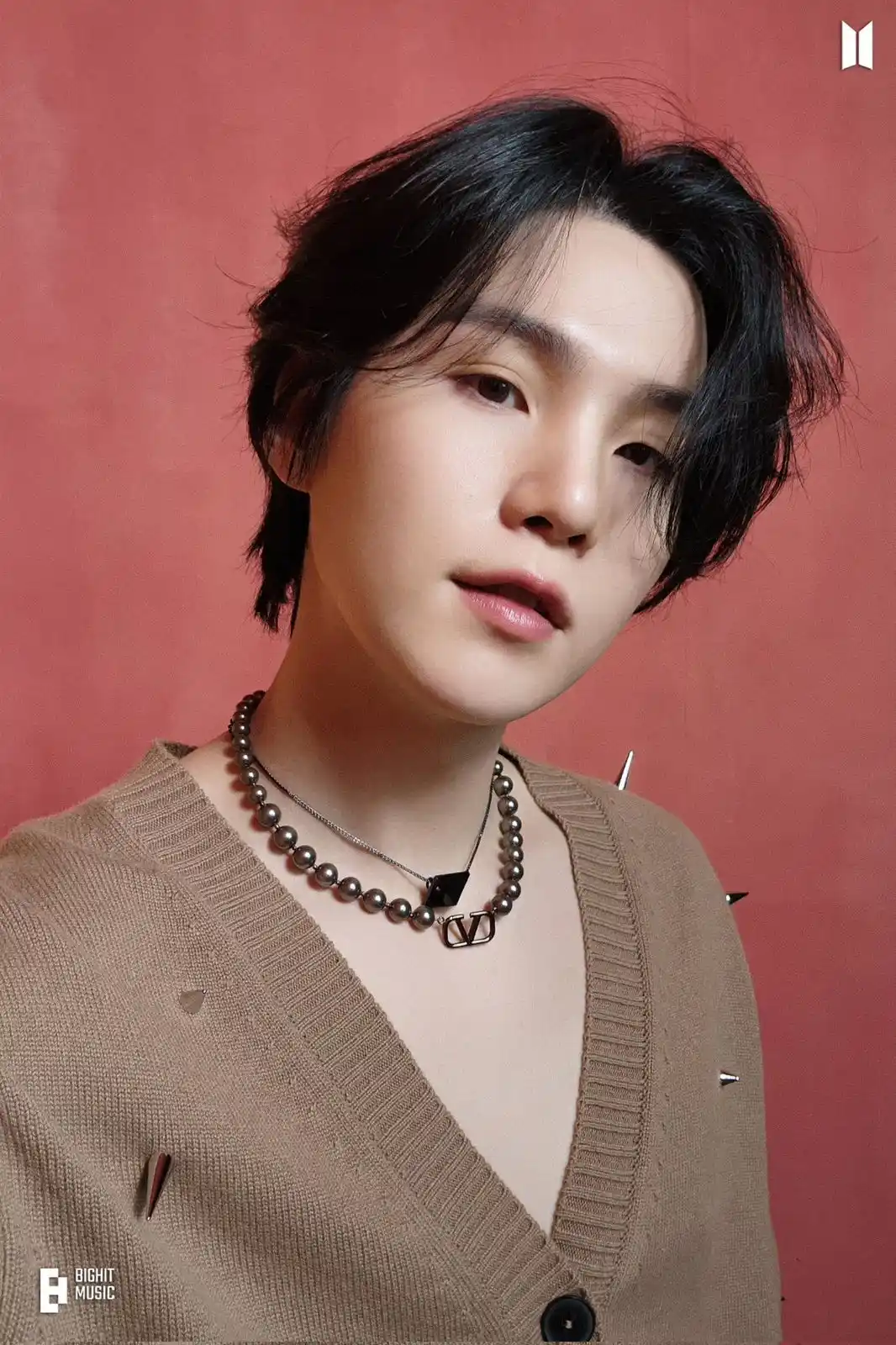 Image from 𝐁𝐓𝐒 𝐇𝐄𝐀𝐕𝐄𝐍 🧸🧺 - 𝐍𝐄𝐖𝐒: *[🧺] ACABOU! APÓS 21 MESES SERVIÇO NO EXÉRCITO, NOSSO YOONGI ESTÁ FIN...
